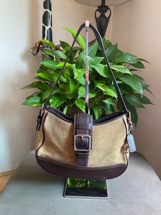 Vintage Coach Hampton Hobo Bag, Camel Suede, Brown Leather Trim, Style 7589 - Picture 16 of 16